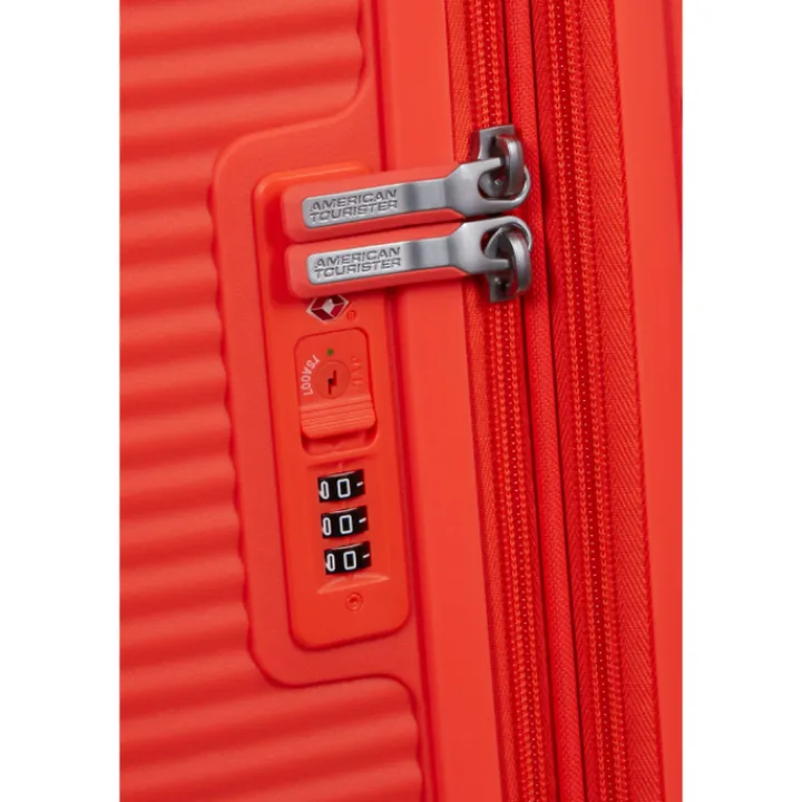 Reistrolleys|Reiskoffers>American Tourister Soundbox Spinner 67/24 TSA Expandable neon orange