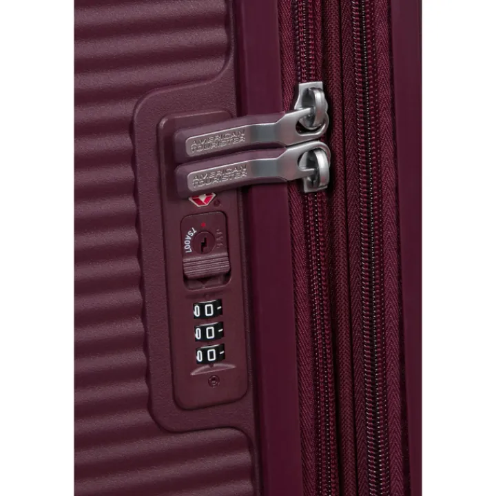Reistrolleys|Reiskoffers>American Tourister Soundbox Spinner 67/24 TSA Expandable wild cherry