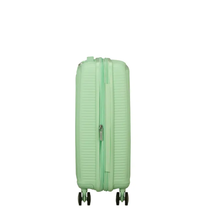 Transavia Trolleys|Ryanair Trolleys>American Tourister Soundbox Spinner 55/20 TSA Expandable pastel green