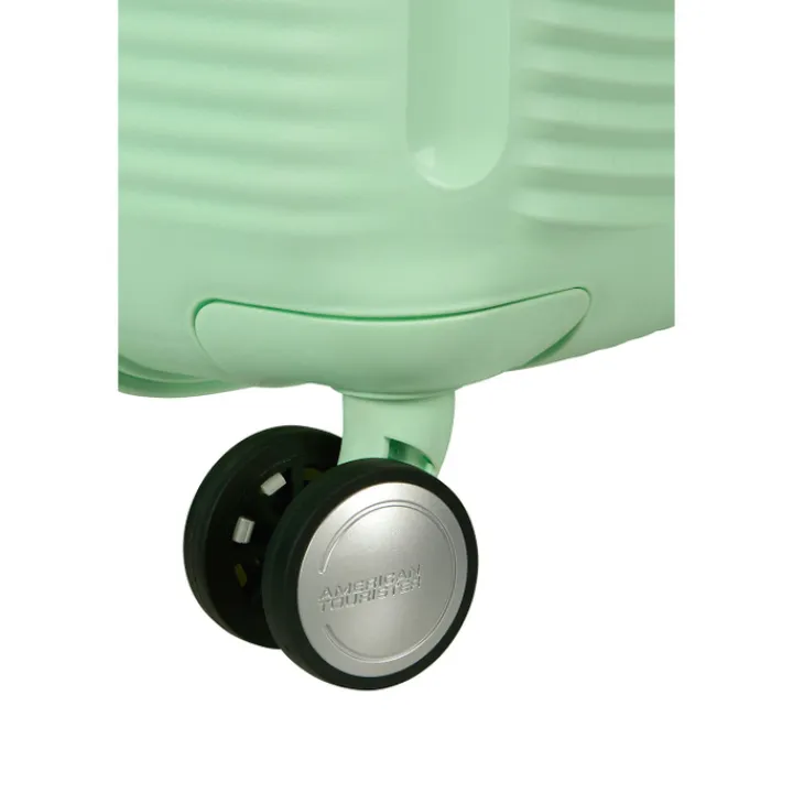 Reistrolleys|Reiskoffers>American Tourister Soundbox Spinner 67/24 TSA Expandable pastel green