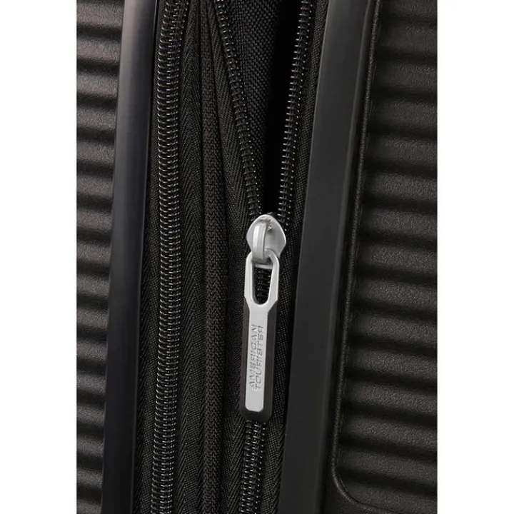 Reistrolleys|Reiskoffers>American Tourister Soundbox Spinner 67 Expandable bass black