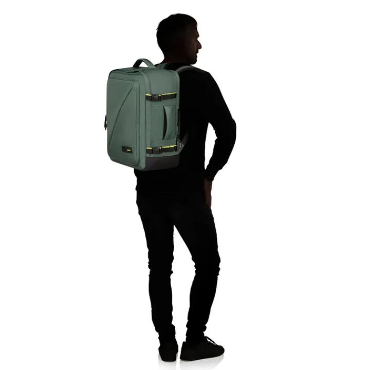 Handbagage Reistassen|Heren Reistassen>American Tourister TAKE2CABIN Casual Backpack M dark forest