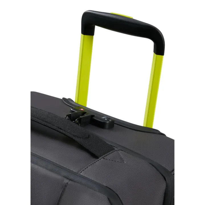 Heren Reistassen|Dames Reistassen>American Tourister Urban Track Duffle/Wheels S Coated black/lime