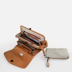 Crossbody|Clutches><noscript><img width=