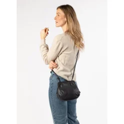 Crossbody|Clutches><noscript><img width=