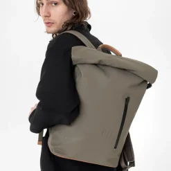 Daypack|15 Inch Laptoptassen>Aunts & Uncles Japan Fukui Backpack 15" fallen rock