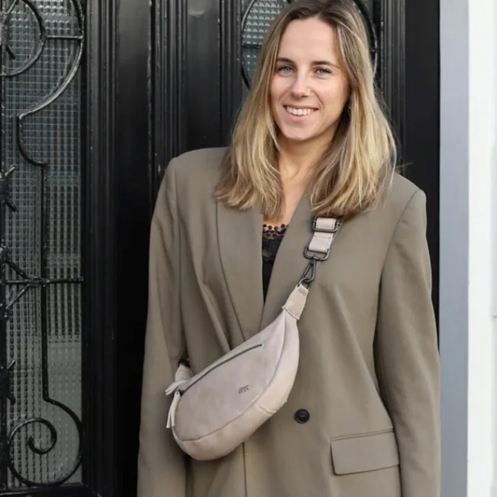 Schoudertassen|Crossbody>Bear Design Clara Crossbody cognac
