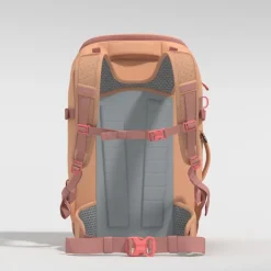 Grote Rugzakken|Daypack>CabinZero Adventure Pro 42L Cabin Backpack sunny day
