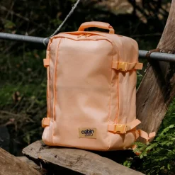 Grote Rugzakken|Daypack>CabinZero Classic 44L Ultra Light Cabin Bag sunny day