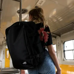 Handbagage Reistassen|Heren Reistassen>CabinZero Classic Plus 42L absolute black