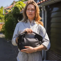 Schoudertassen|Handtassen>Chabo Handsome Handbag black