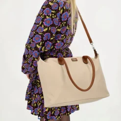 Dames Schooltassen|Schooltas Shoppers>Charm London Buckingham Laptopbag sand