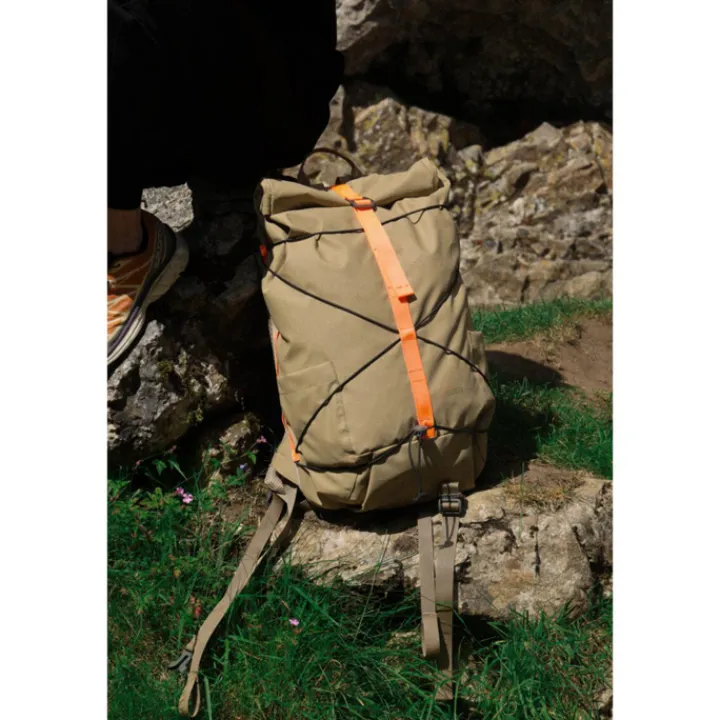 Wandelrugzakken|15 Inch Laptoptassen>Elliker Dayle Roll Top Backpack 21/25L green