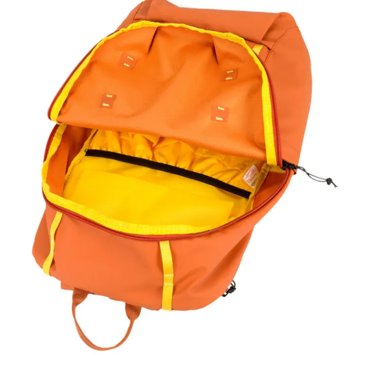 Wandelrugzakken|15 Inch Laptoptassen>Elliker Keswick Zip Top Backpack 22L orange