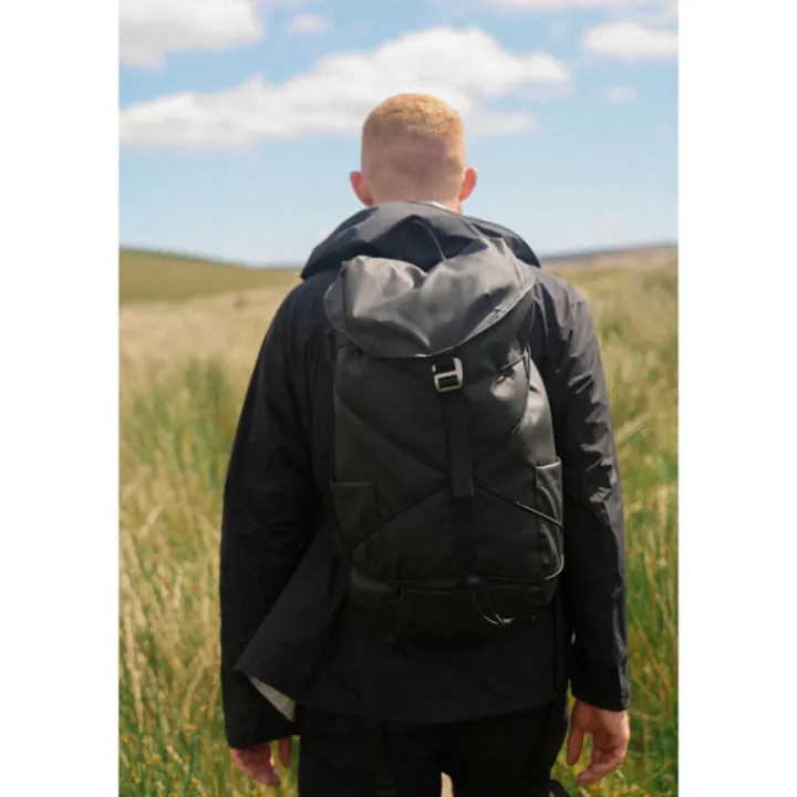 Wandelrugzakken|15 Inch Laptoptassen>Elliker Wharfe Flap Over Backpack 22L black