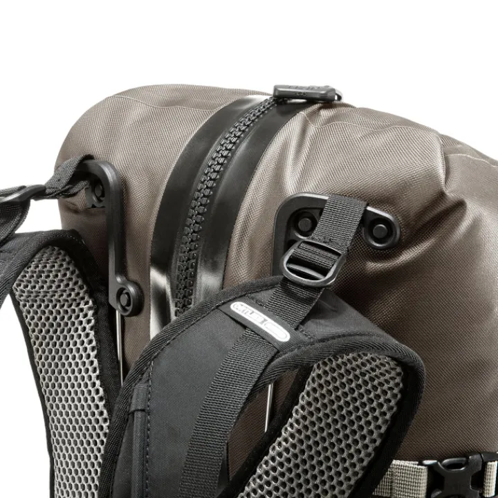 Wintersport Rugzakken|Wandelrugzakken>Ortlieb Atrack 35 L Daypack dark sand