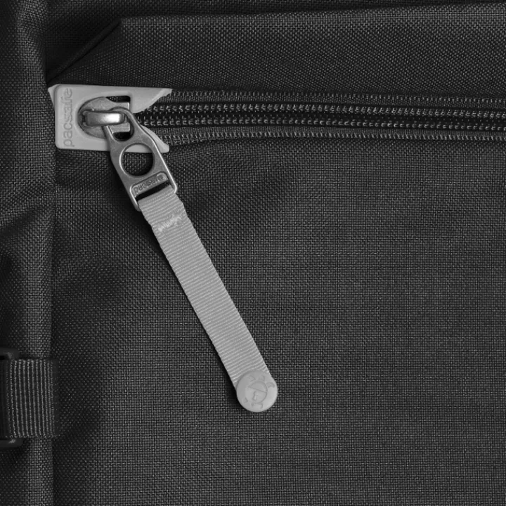 Grote Rugzakken|Daypack>Pacsafe Go Carry-On Backpack 44L Anti-Theft jet black