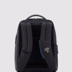 Kleine Rugzakken|14 Inch Laptoptassen>Piquadro Urban Leather Computer Backpack 14" black/grey
