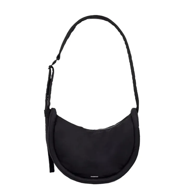 Schoudertassen|Herentassen>Sandqvist Curve Crossbody Round S black