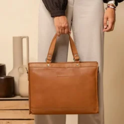 Herentassen|15 Inch Laptoptassen>The Chesterfield Brand Manly Shopper cognac
