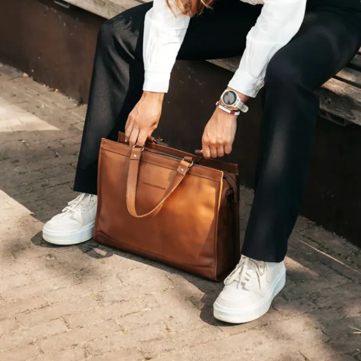 Herentassen|15 Inch Laptoptassen>The Chesterfield Brand Manly Shopper cognac
