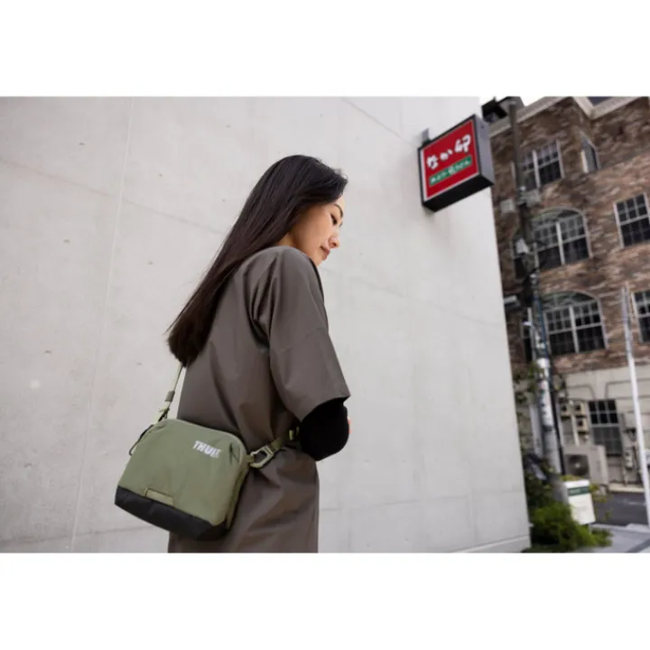 Crossbody|Herentassen>Thule Paramount Crossbody 2L soft green