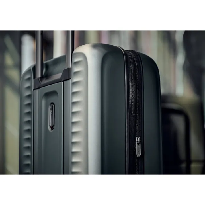 Harde Koffers|Reiskoffers>Victorinox Airox Advanced Medium Case black