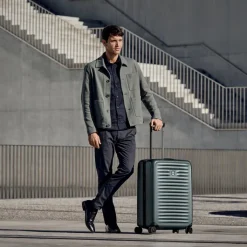 Harde Koffers|Reiskoffers>Victorinox Airox Advanced Medium Case stone white