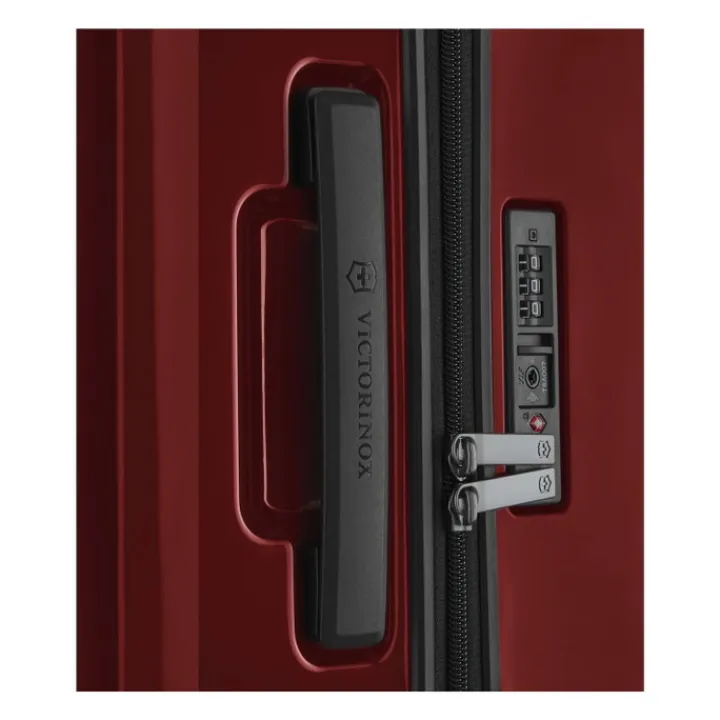 Harde Koffers|Reiskoffers>Victorinox Airox Large Hardside Case red