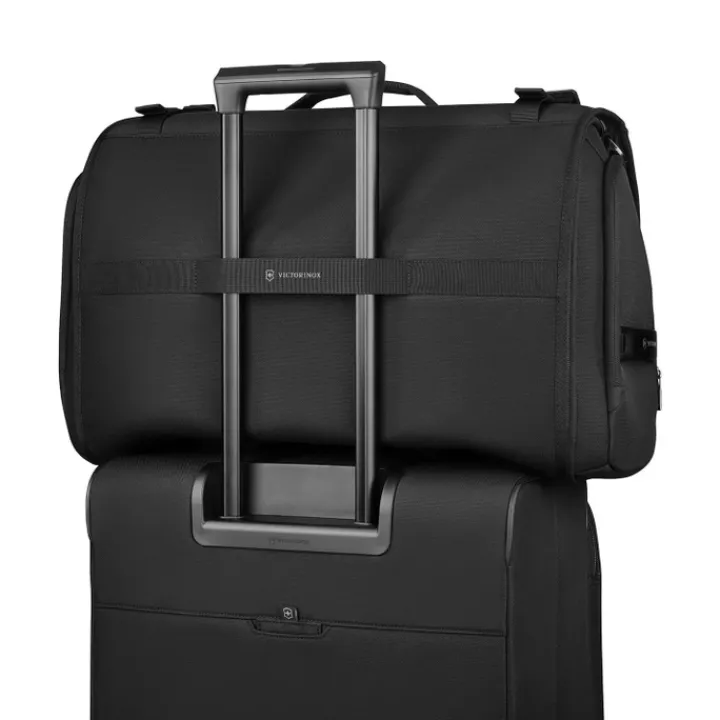 Kledinghoezen>Victorinox Crosslight Garment Bag black