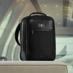Daypack|15.6 Inch Laptoptassen>Victorinox Mythic Deluxe Backpack black