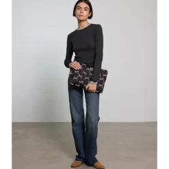 Laptop Sleeves|Laptop Hoezen><noscript><img width=