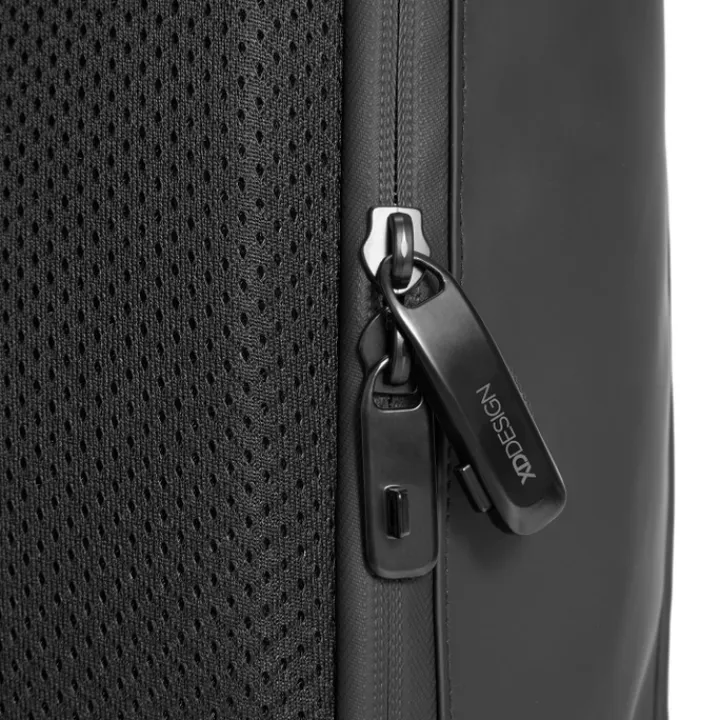 Kleine Rugzakken|Schoolrugzak>XD Design Urban Water Resistant Flap Top black